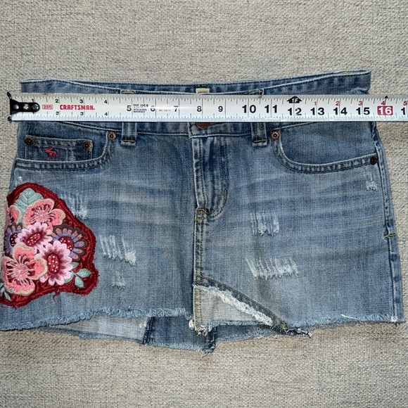 Y2K Abercrombie and Fitch patchwork Jean Skirt - Picture 6 of 6